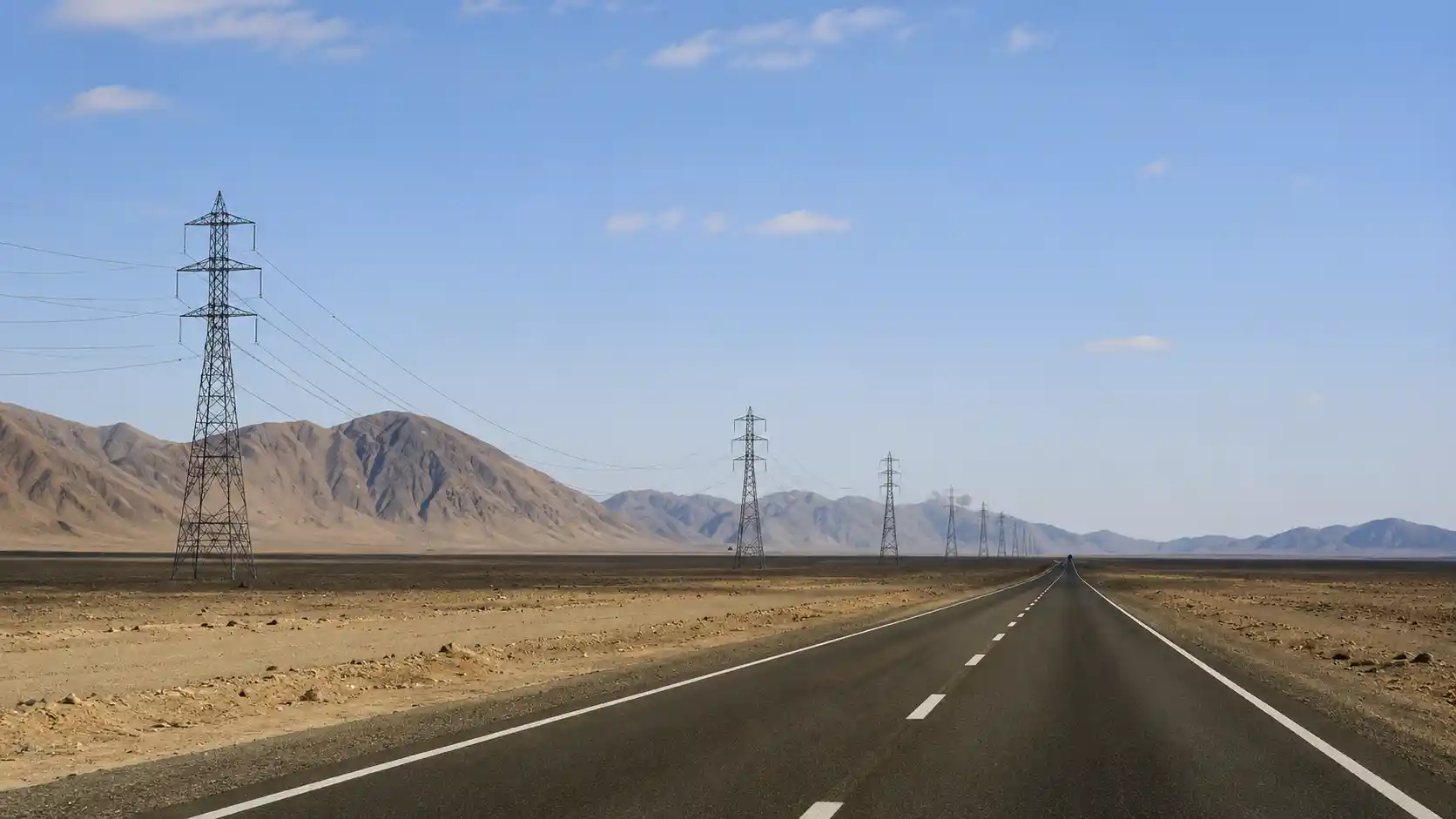 Chile power grid with high-voltage transmission, renewable generation and mining demand